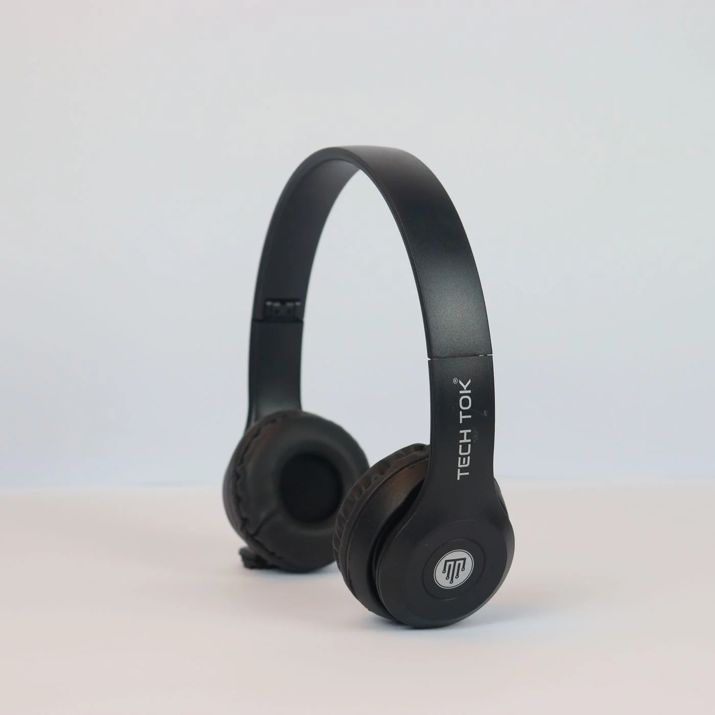 Black Bluetooth headphones